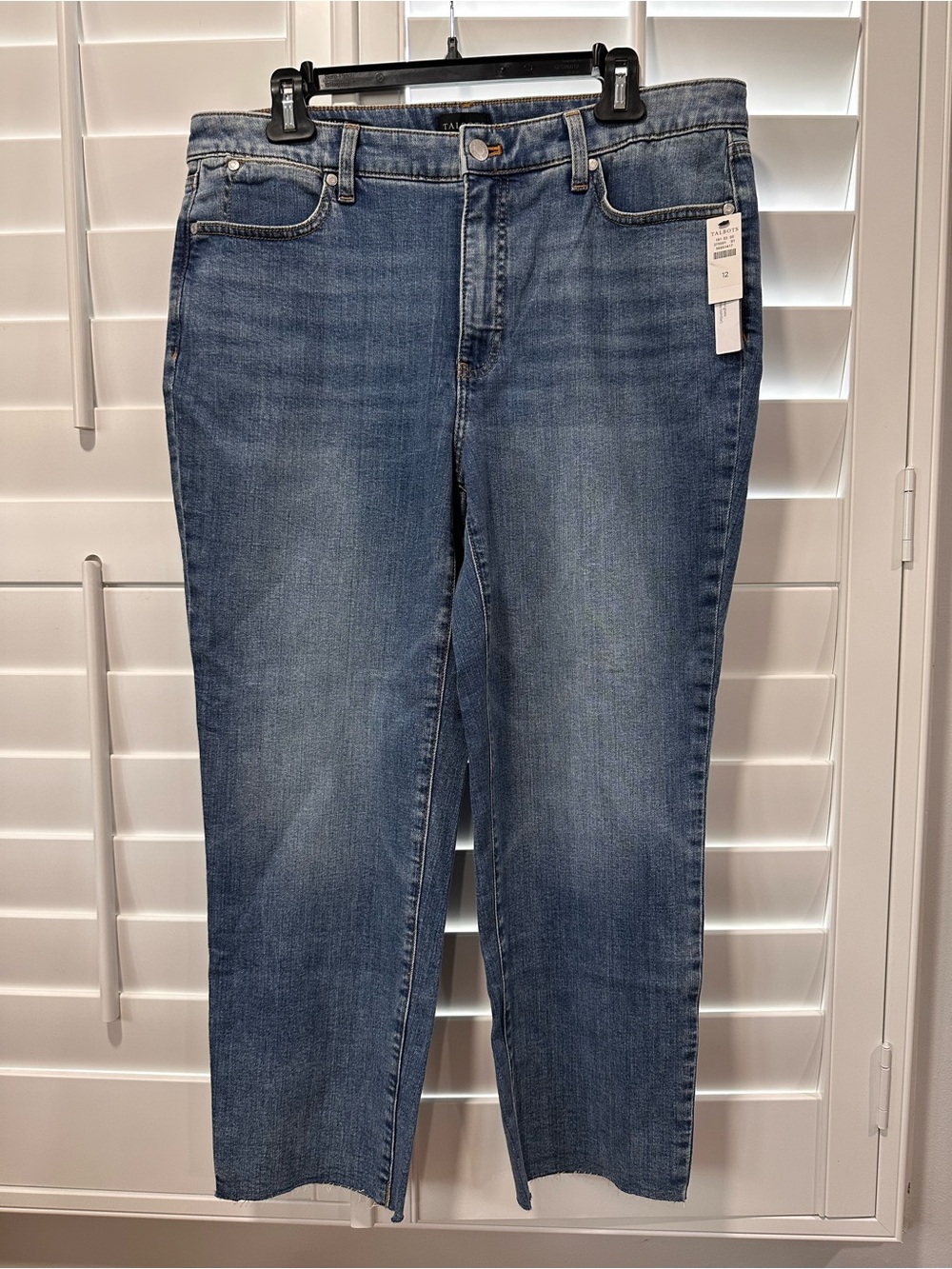 Talbots Straight Leg Crop Jeans Size 12 NWT Slimming Stretch Raw Hem Blue